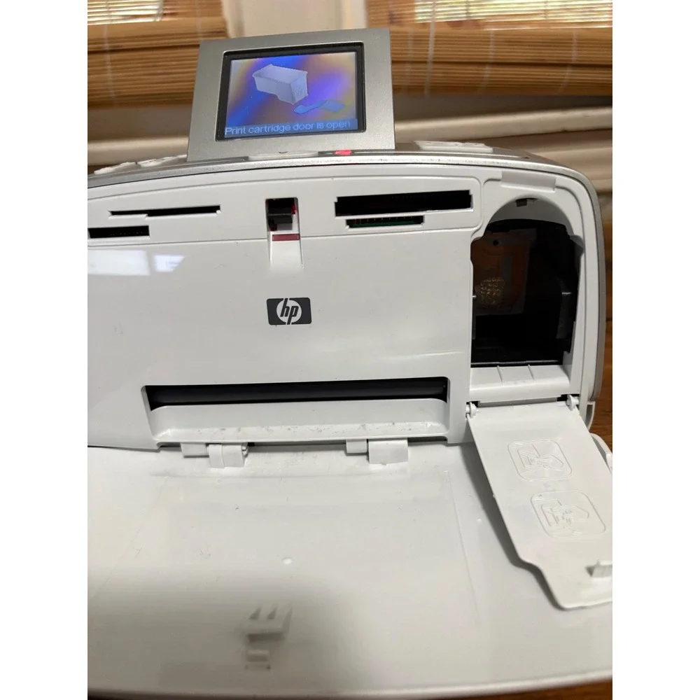 HP Photosmart 375 Compact Photo Printer Q3419A White Silver Bluetooth 4x6 LCD